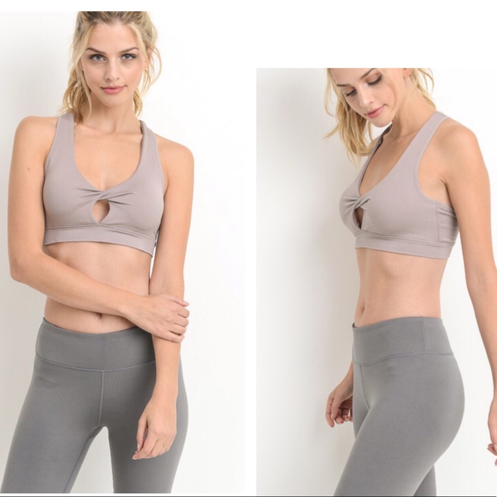🤩Stone Ribbed Athletic Bra🌟